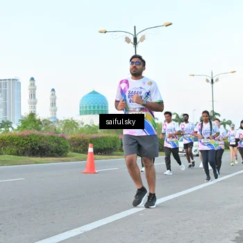 Runner Photo 6070057