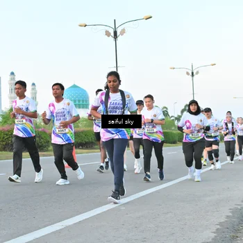 Runner Photo 6070071