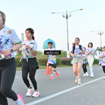 Runner Photo 6070096