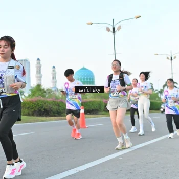 Runner Photo 6070099
