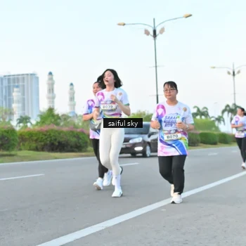 Runner Photo 6070109