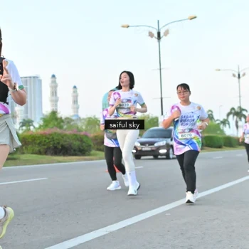 Runner Photo 6070114
