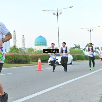Runner Photo 6070138