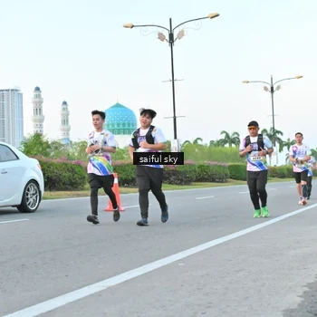 Runner Photo 6070143