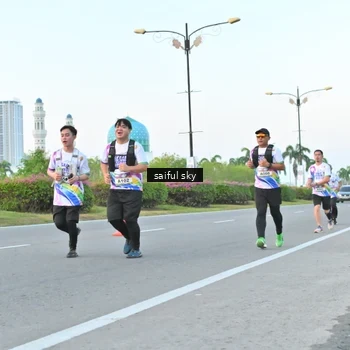 Runner Photo 6070152