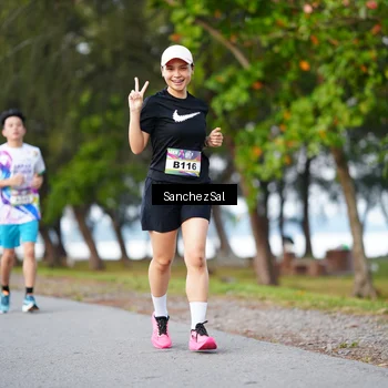 Runner Photo 6070240