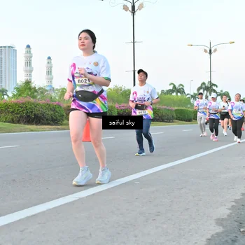 Runner Photo 6070245