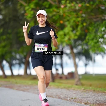 Runner Photo 6070286