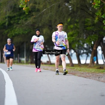 Runner Photo 6070289