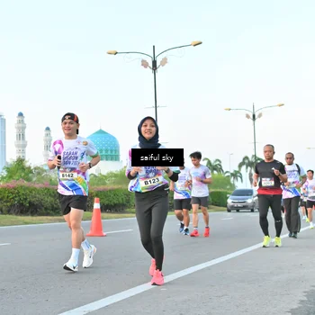 Runner Photo 6070314