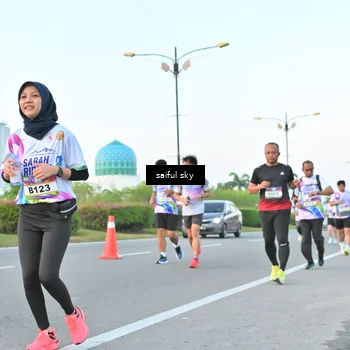 Runner Photo 6070331