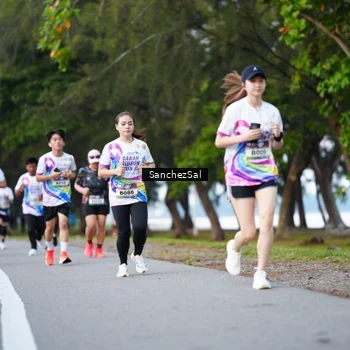 Runner Photo 6070338