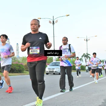 Runner Photo 6070358