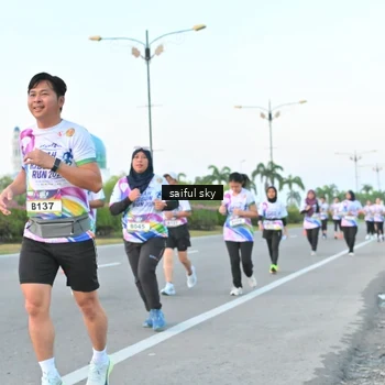 Runner Photo 6070400