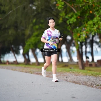 Runner Photo 6070403