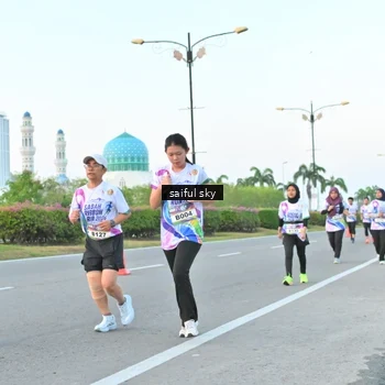 Runner Photo 6070431