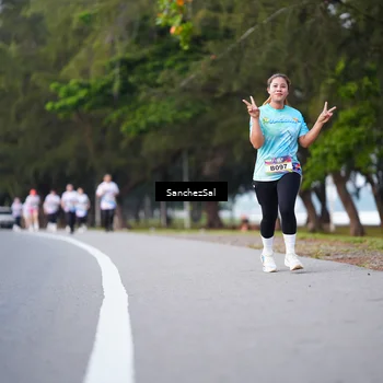 Runner Photo 6070440