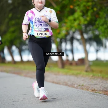 Runner Photo 6070514