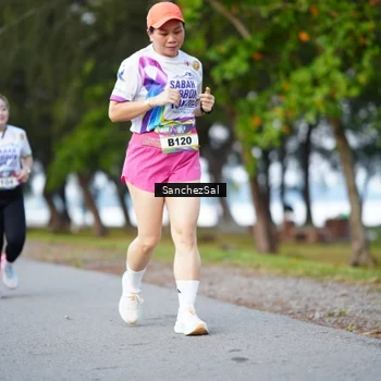 Runner Photo 6070518