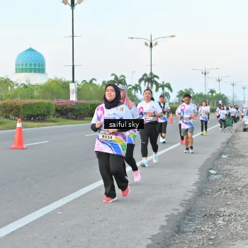 Runner Photo 6070639