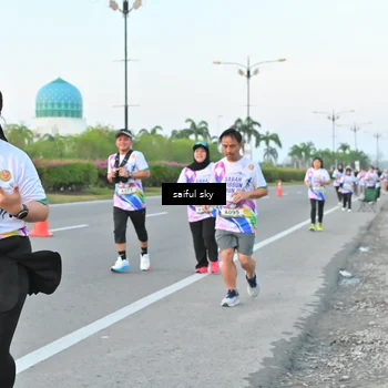 Runner Photo 6070666