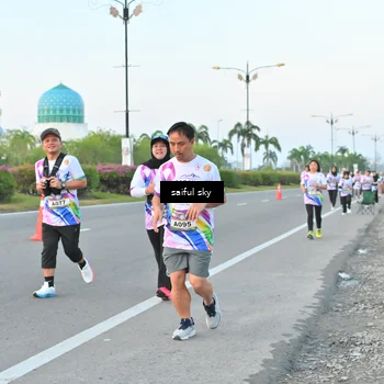 Runner Photo 6070673