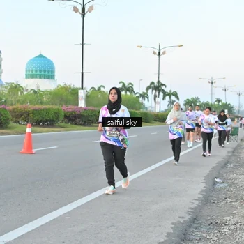 Runner Photo 6070716