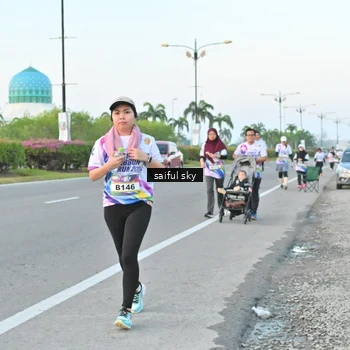Runner Photo 6070835