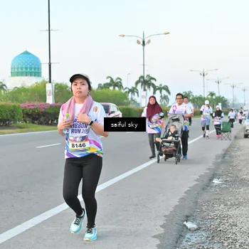 Runner Photo 6070848