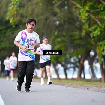 Runner Photo 6070878