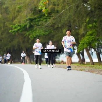 Runner Photo 6070932