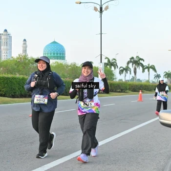 Runner Photo 6071004