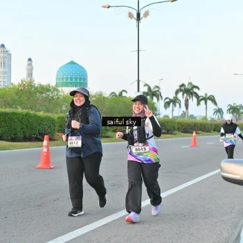 Runner Photo 6071010