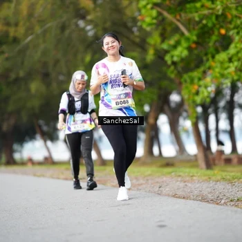 Runner Photo 6071011