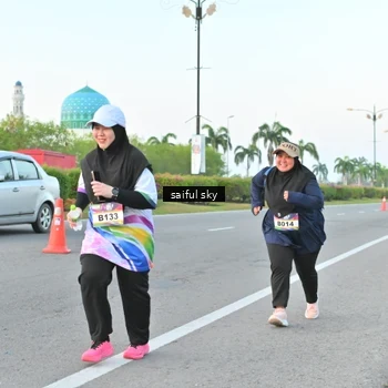 Runner Photo 6071025