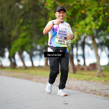Runner Photo 6071032