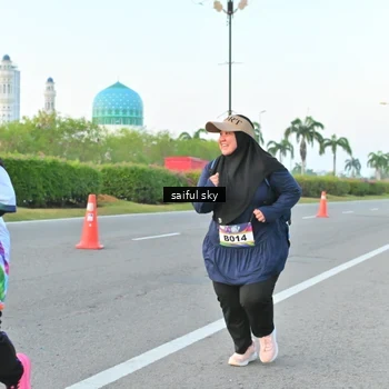 Runner Photo 6071035