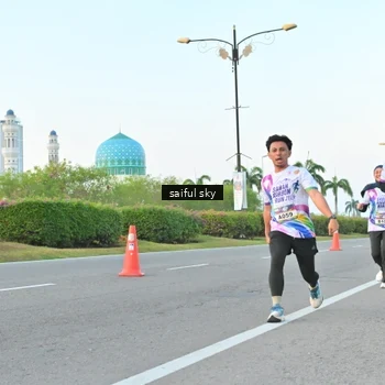 Runner Photo 6071067