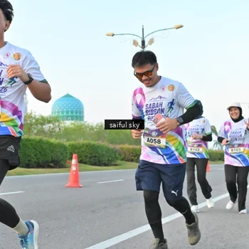 Runner Photo 6071093