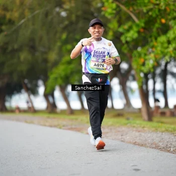 Runner Photo 6071114