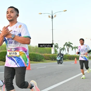 Runner Photo 6071123