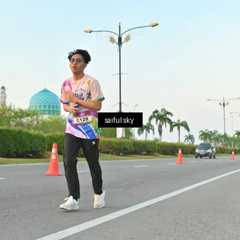 Runner Photo 6071234