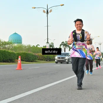 Runner Photo 6071250