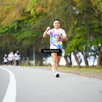 Runner Photo 6071260