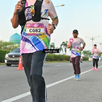 Runner Photo 6071265
