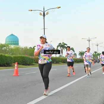 Runner Photo 6071353