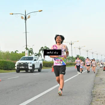 Runner Photo 6071421