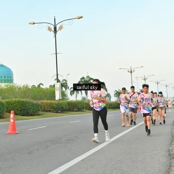 Runner Photo 6071441