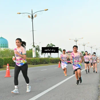 Runner Photo 6071454