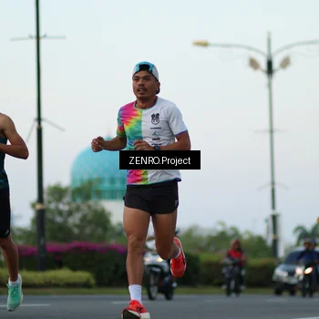 Runner Photo 6071630